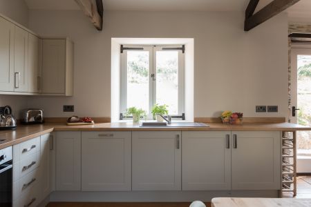 Spacious modern kitchen