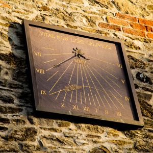 Sundial on Kingfisher Barn