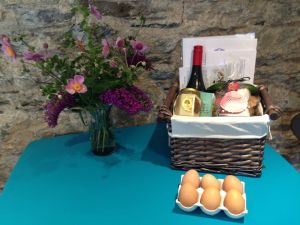 Hamper & Flowers