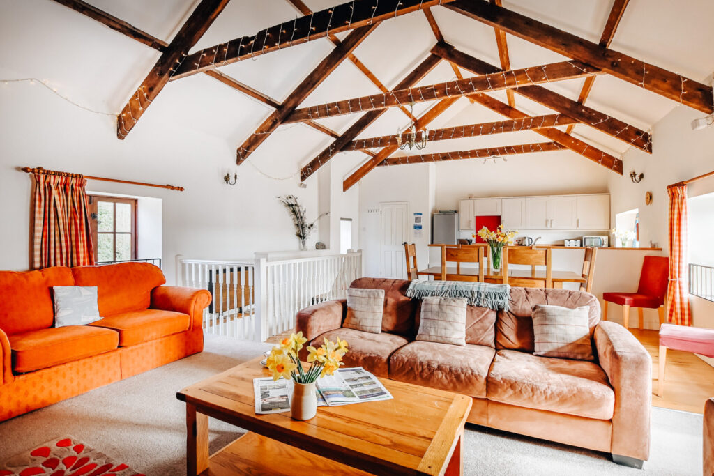 Kingfisher Barn at Lower Marsh Farm, Tamar Valley - comfortable